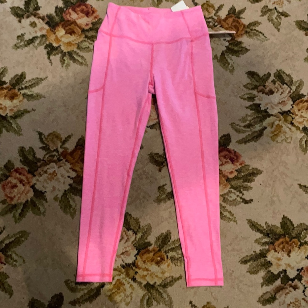 Victoria’s Secret high waisted leggings. New with tags, beautiful hot pink